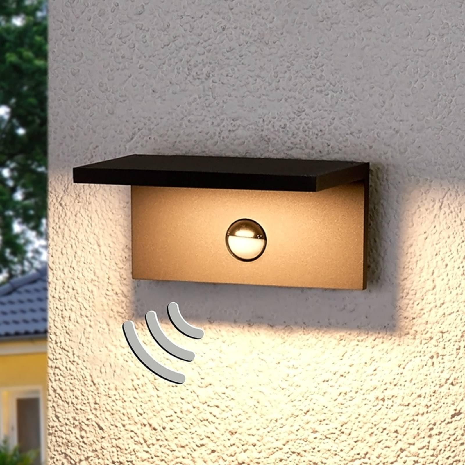 Lucande Applique da esterni con sensore di movimento (Moderno) colore Nero, in Alluminio lampadina inclusa parete esterna/parete casa abitazione terrazzo und balcone