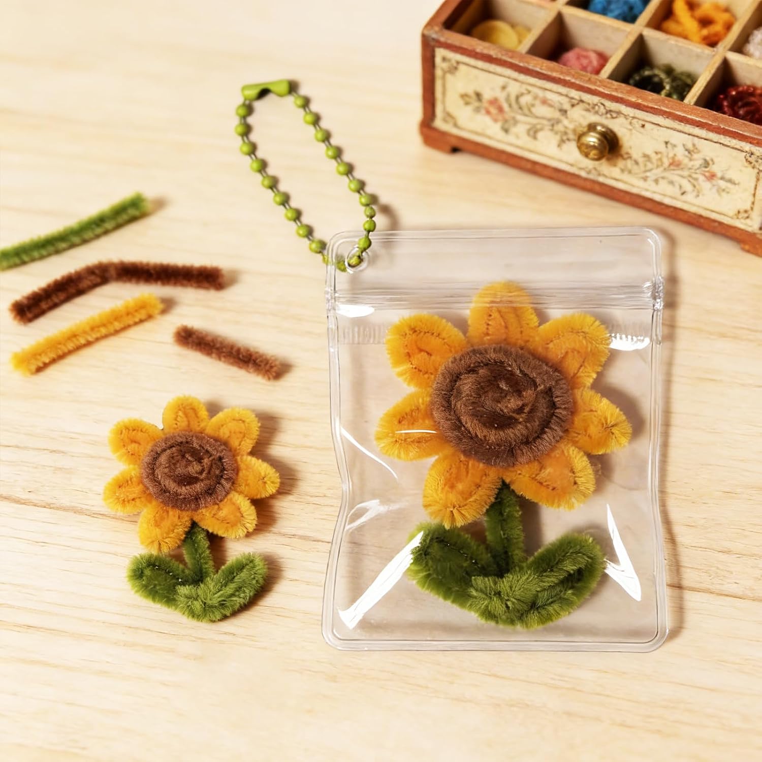 Sunflower Pipe Cleaners Flower Kit, DIY 10 Sunflower Crafts Keychain with PVC Clear Bags, Arts and Craft Supplies Handmade Charm Gift for Women's Day & Mother's Day