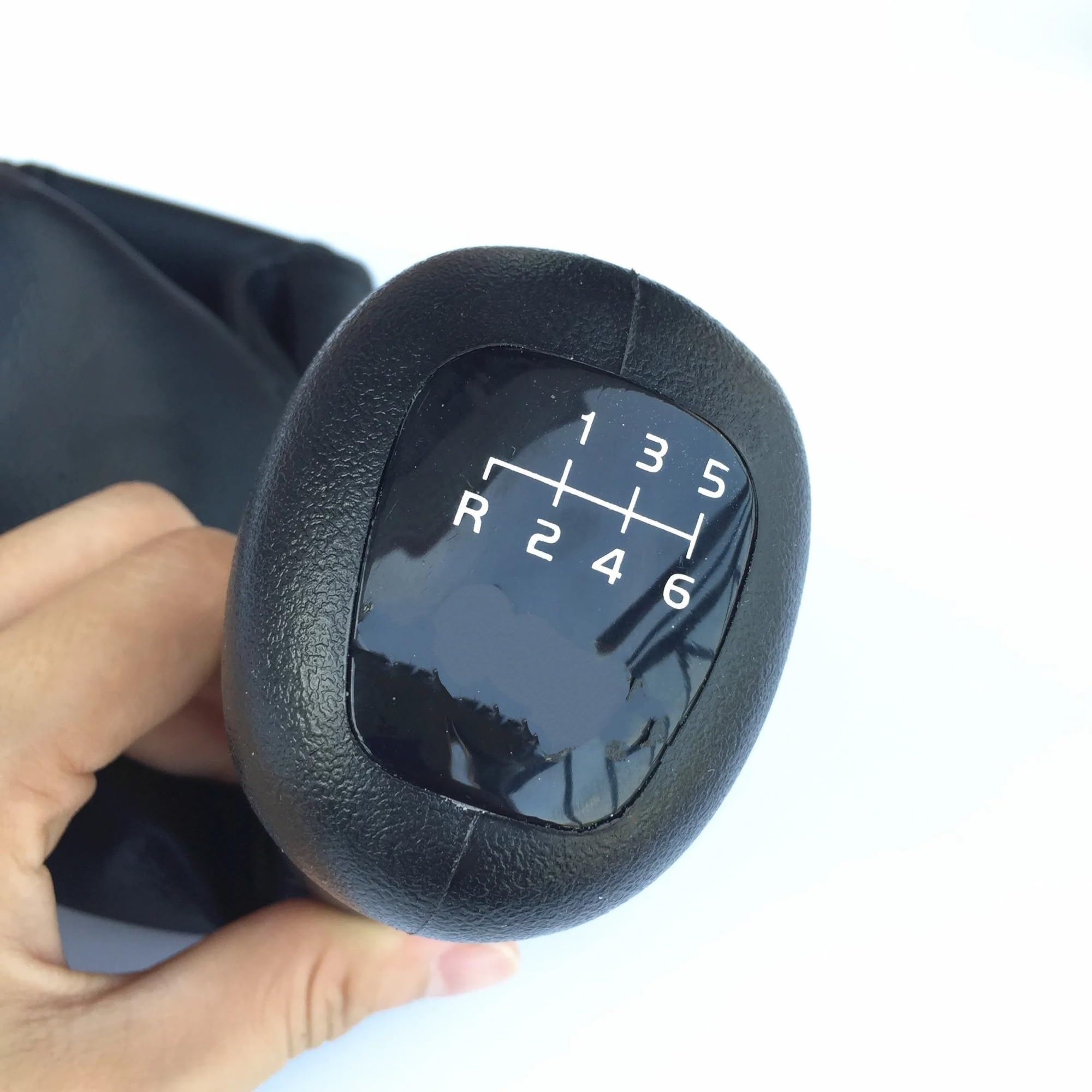 HSUKIHO Car Shift Knob Cover for Benz W202 for C Class S202 W208 C208 for CLK W210 E 5/6 Speed Car Gear Shift Knob Lever Shifter Gaiter Boot Cover Case(B0012)
