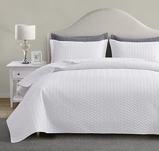 MapleStone White Queen Quilt Set - Lightweight Chevron Bedspread, All-Season Breathable 3-Piece Coverlet for Cozy Bedroom Decor