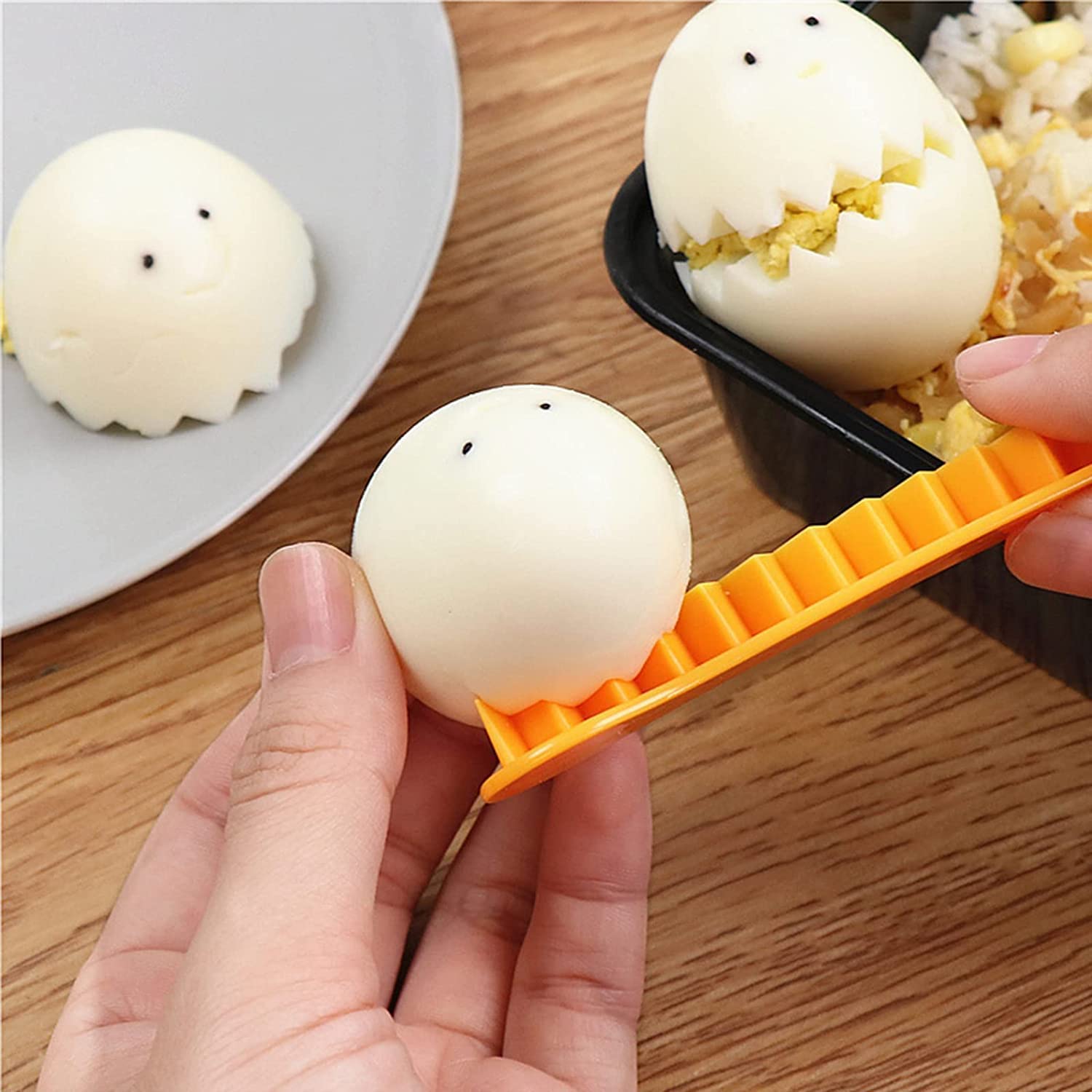 LATRAT Pack of 4 Egg Cutting Tools, Boiled Egg Cutting Tools, Egg Cutters, Used for Cutting Hard Boiled Eggs - Image 2