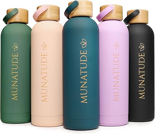 MUNATUDE Botella de agua aislada  Botella de agua aislada de 24 onzas con asa, botellas de agua a prueba de fugas con tapa de bambú, acero