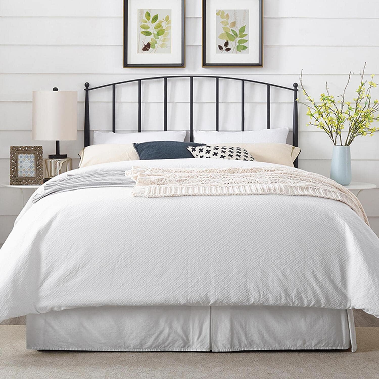 HomeStock King Metal Headboard - Arched Black Headboard for Bed Frame - Durable Steel Frame - Easy Assembly - Modern Classic Design