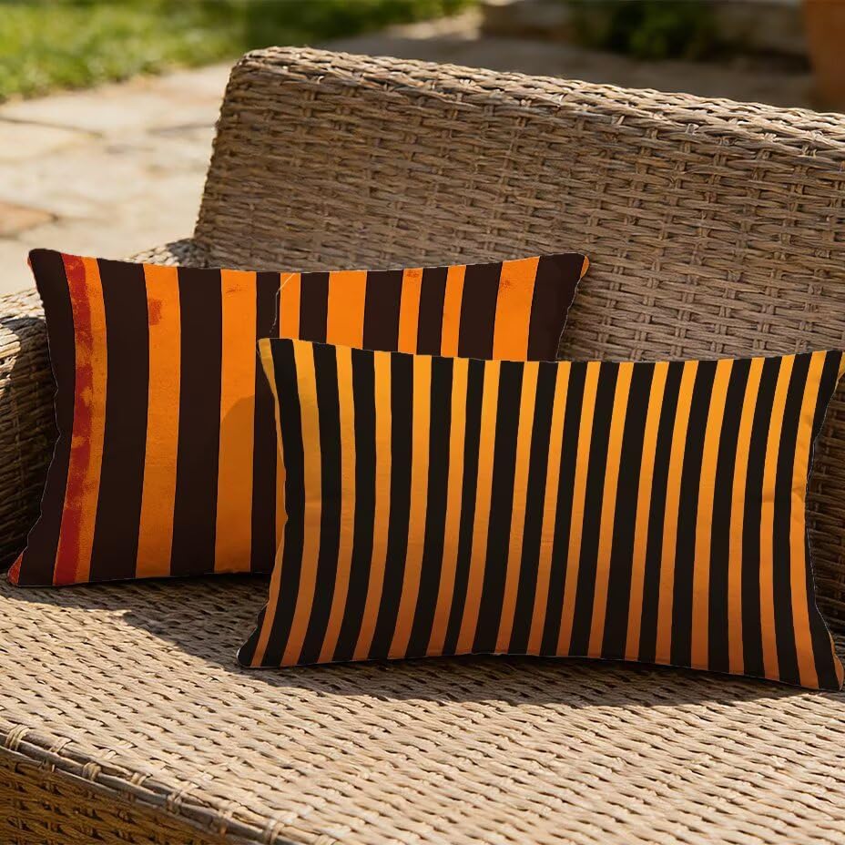 Housse de coussin décorative pour mobilier de jardin et patio ambiance orange brûlé
