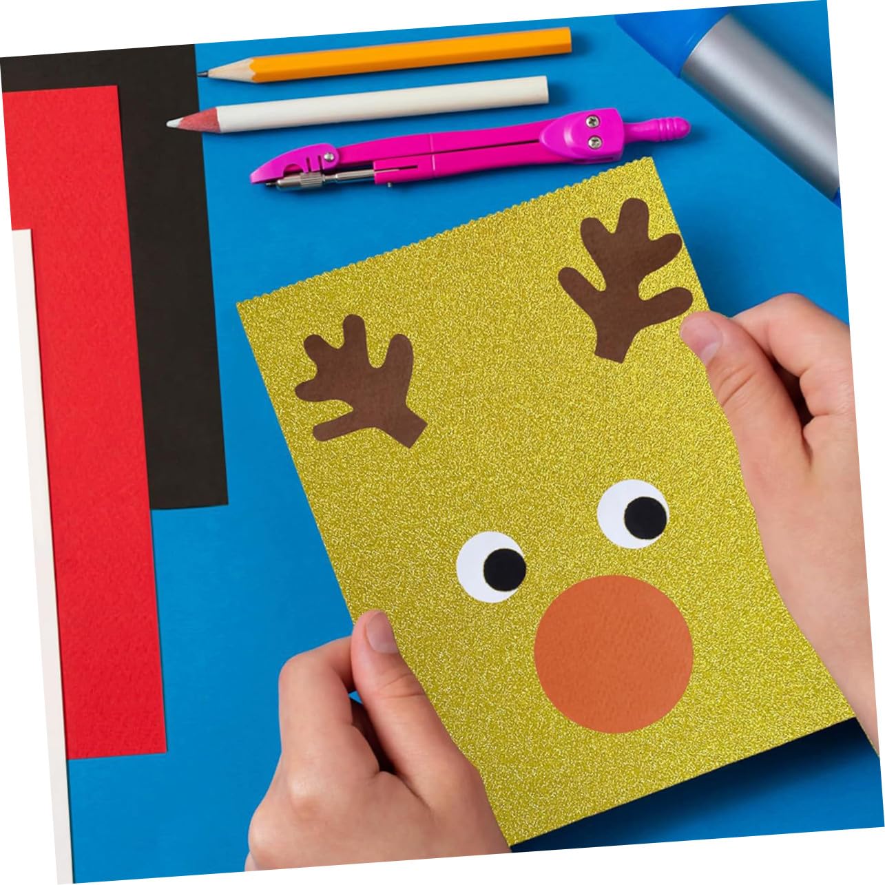iplusmile 50pièces Papier Cartonné pour Scrapbooking Carterie et Loisirs Créatifs Papier de Couleur Pailleté pour Travaux Manuels et Fabrication de Cartes Couleur Aléatoire