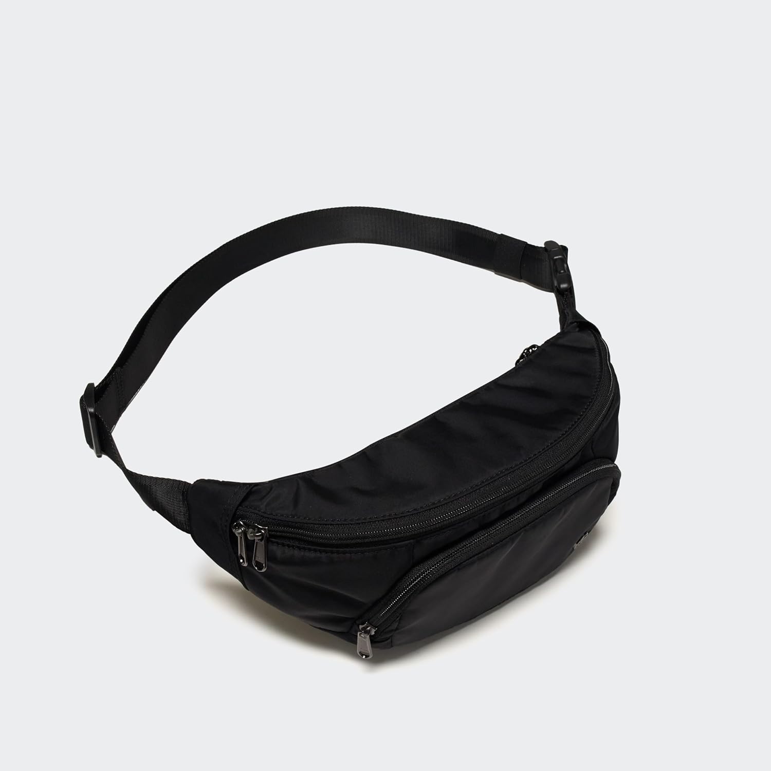 Pander Everywhere Belt Bag Crossbody Fanny Pack with Mesh Pockets and Adjustable Strap, 4L / Black - Image 2