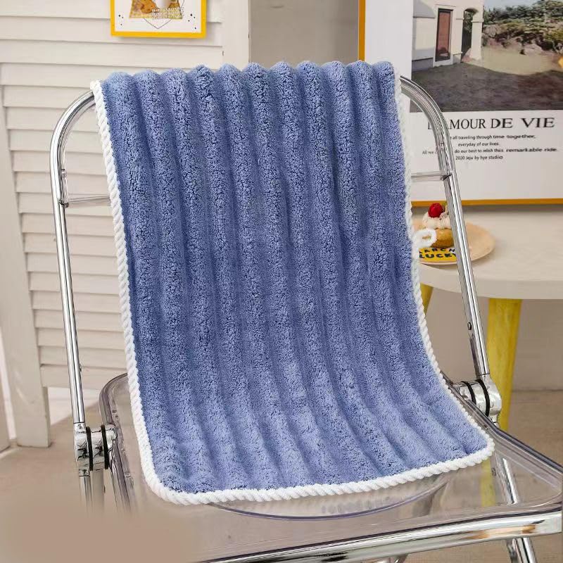 2Pcs Washcloth Towels Face Towels with Hanging Loop for Bathroom Absorbent Coral Fleece Soft Thick Face Cloth Hand