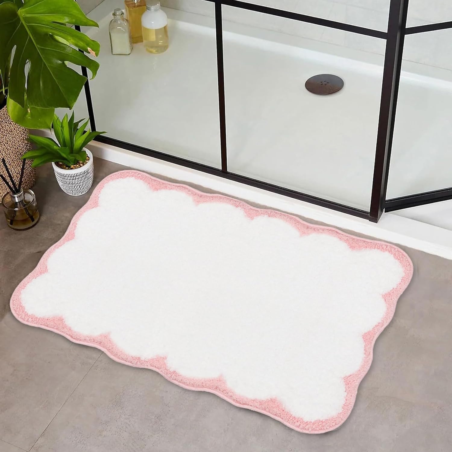 Cute Scalloped Bathroom Rugs, Non Slip Machine Washable Soft Bath Mat Runner for Shower Tub Kitchen 30" x 20", Blue