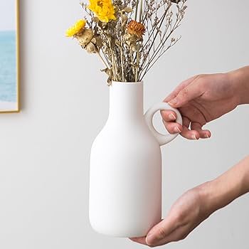 Amazon.co.jp: ホワイトセラミックピッチャー花瓶 ラウンドハンドル Amazon.co.jp: ホワイトセラミックピッチャー花瓶 ラウンドハンドル