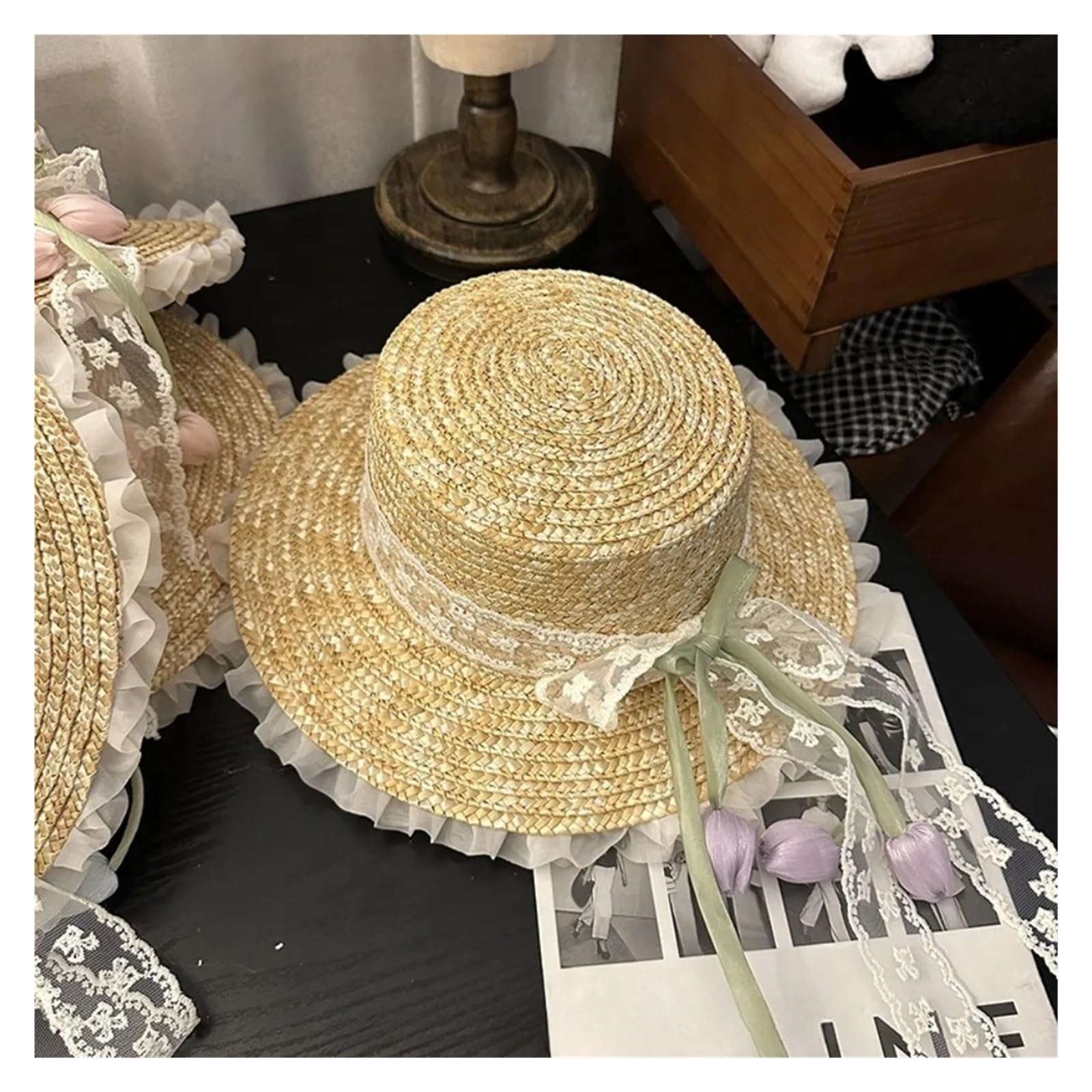 Sombrero de paja con flor lazo, ala ancha for excursiones al aire libre en la playa primavera y verano
