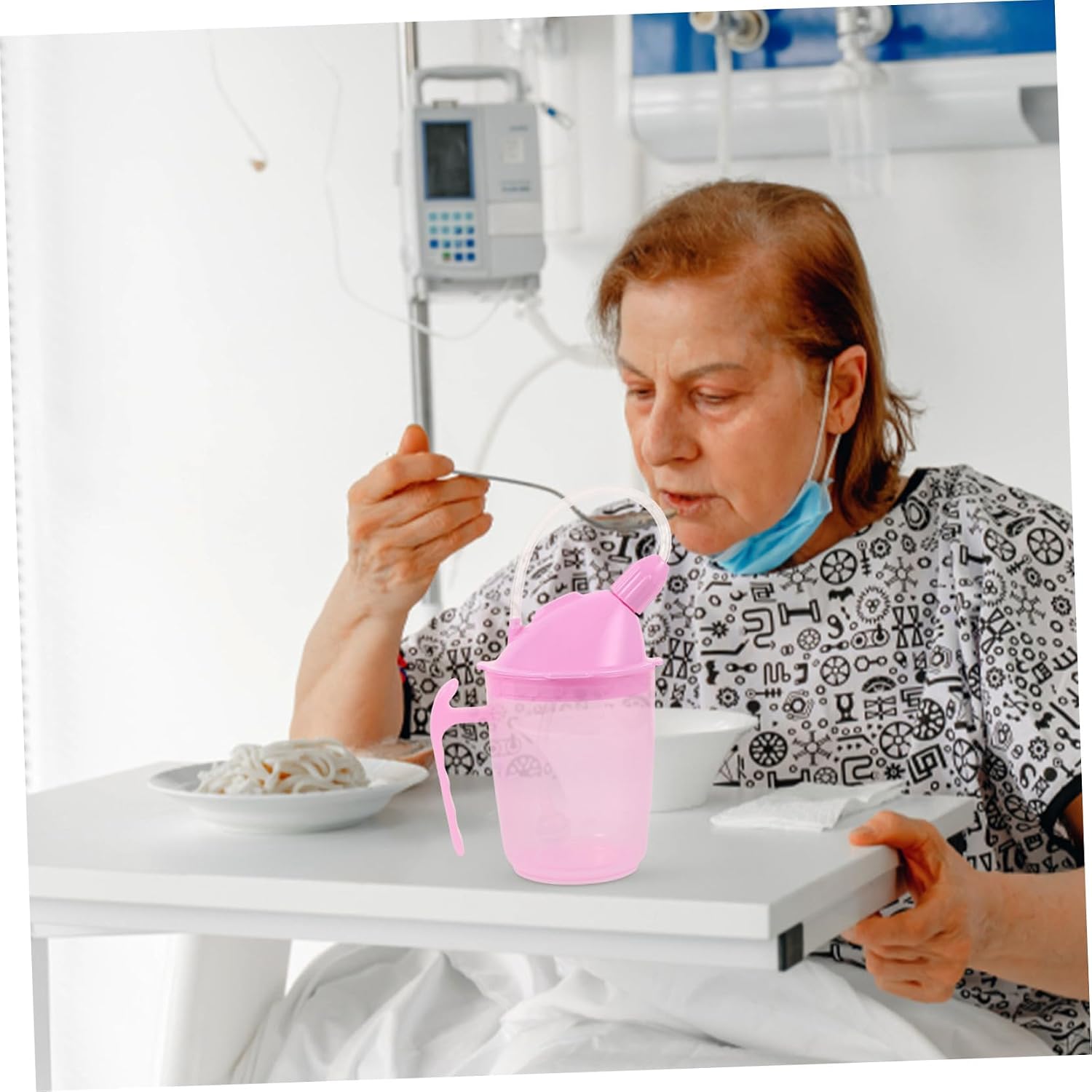 Disabled Patient Feeding Cup Straw and Lid Leakproof Convalescent Drinking Mug for Elderly Food-grade Material Spill-resistant for Liquid Diets and Rehabilitation