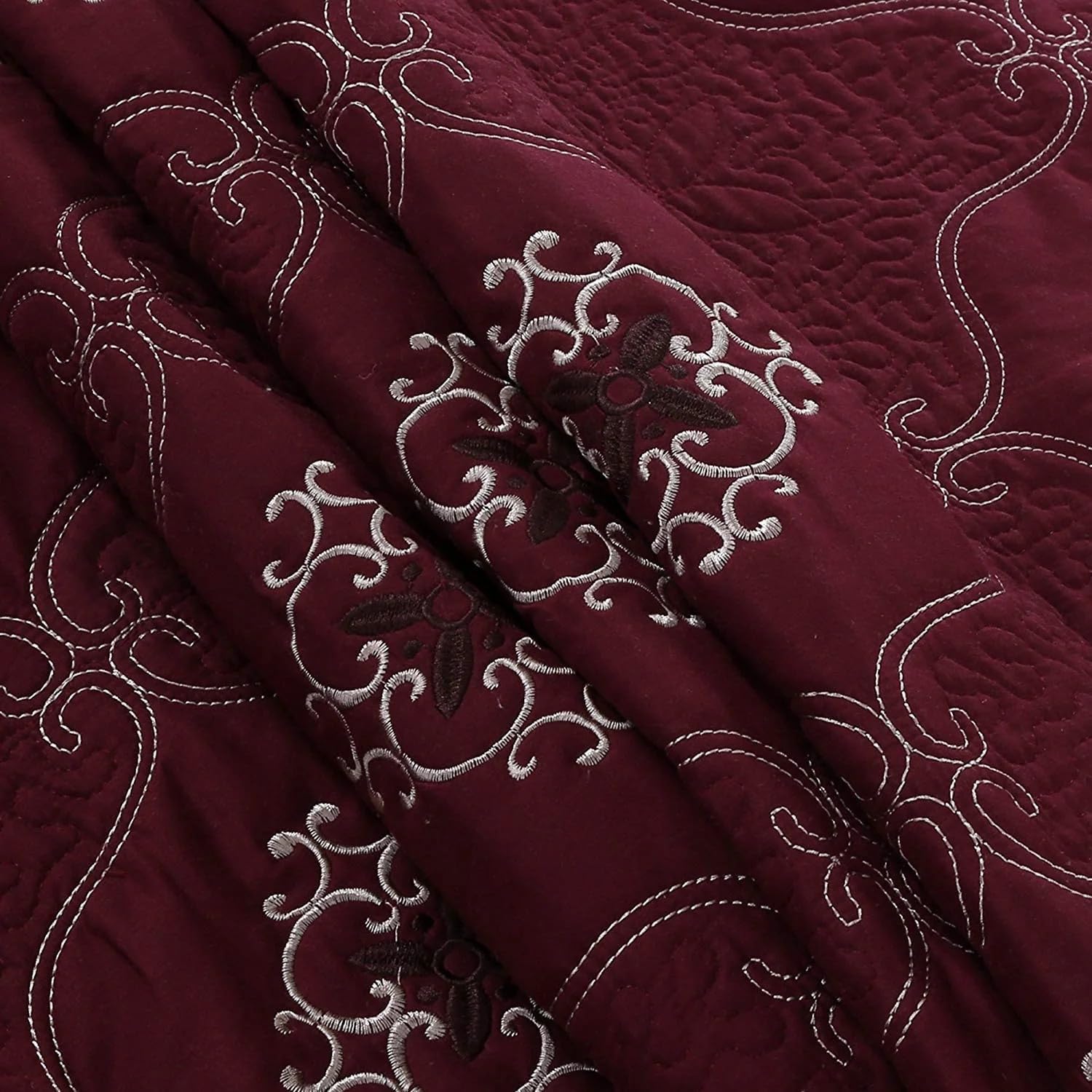 MarCielo 3-Piece Embroidery Quilt Set Lightweight Bedspread Set Coverlet Set Emma (Burgundy, California King)