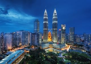絵画風 壁紙ポスター (はがせるシール式) クアラルンプール KLCCの夜景 ペトロナスツインタワー マレーシア キャラクロ KLP-008A2 (A2版 594mm×420mm) 建築用壁紙＋耐候性塗料 ＜日本製＞ ウォールステッカー お風呂ポスター