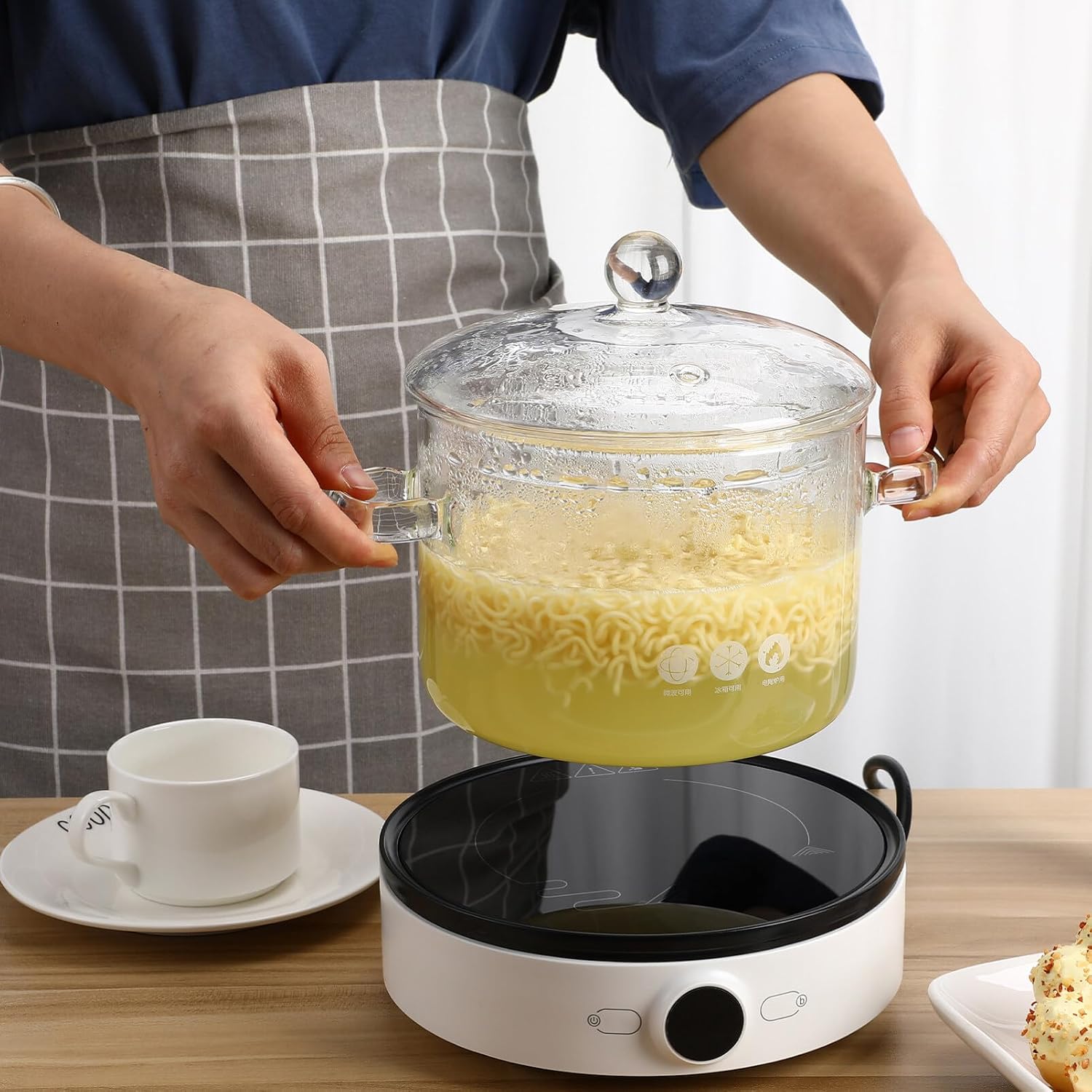 YARNOW Glass Pots for Cooking on Stove, 1.9L/67OZ Heat-Resistant Simmer Pot with Lid and Handles, Ideal for Cooking Soups Pasta and Vegetables