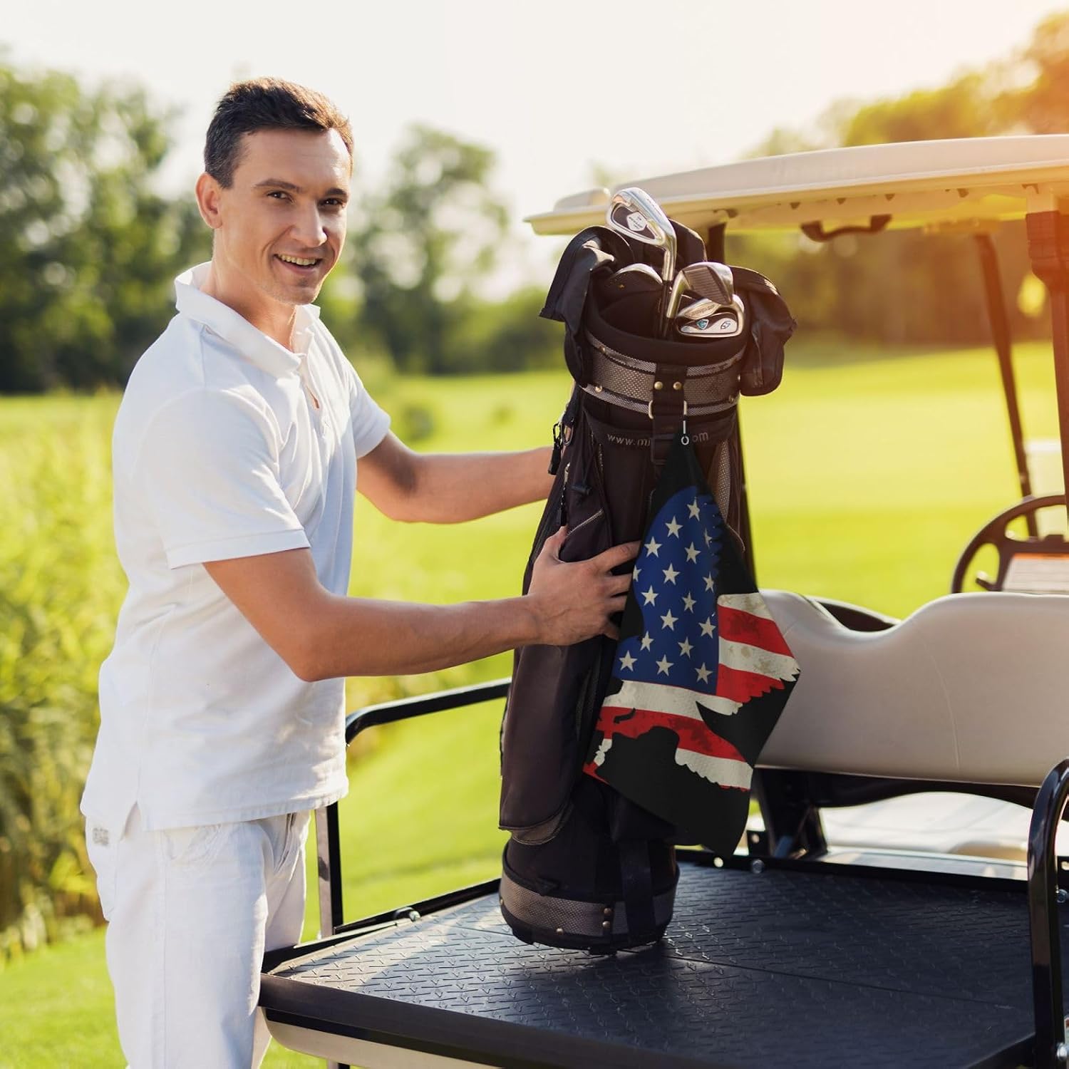 American Eagle and Flag Print Microfiber Golf Towel with Clip Funny Golf Accessories Golf Gifts for Men Women Club Towels