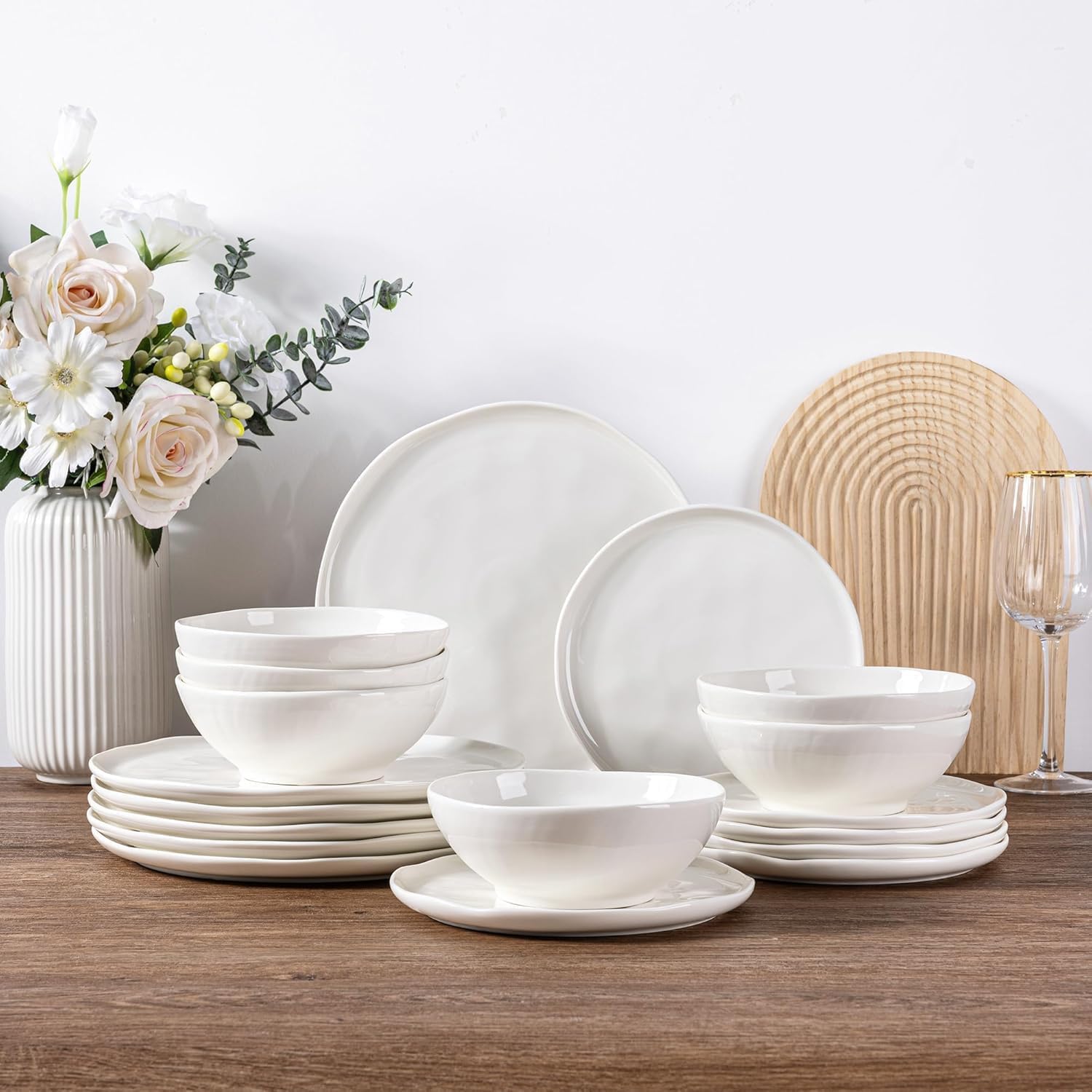 LERATIO Ceramic Dinnerware Sets for 6,18-Piece Plates and Bowls Set | Handmade Wavy Edge porecelian Dish Set,Oven & Microwave,Dishwasher Safe,Light Weight & Scratch Resistant-Peal White