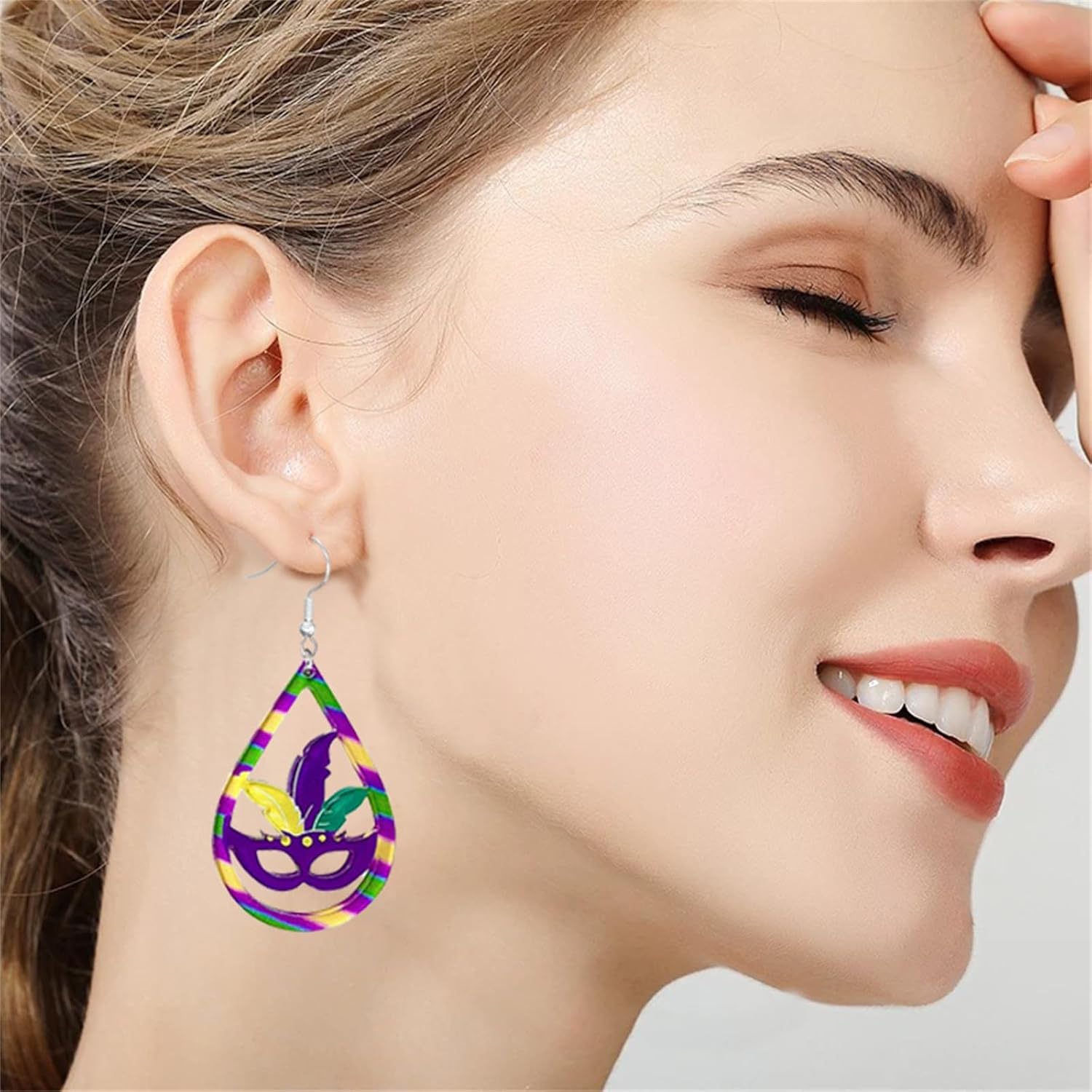 Dreuyet Mardi Gras Acrylic Earrings Crown Carnival Mask Letter MARDI GRAS Dangle Earrings for Women Holiday Jewelry Dangling Festival Boho Llama Fun Drop Earrings Parade - Image 6