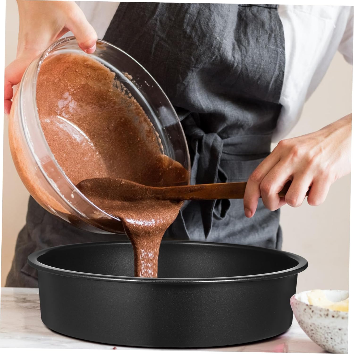 Mikinona Carbon Steel Round Cake Pans 6''/8''/10'' Nonstick Baking Pans with 150 Sheets Baking Parchment