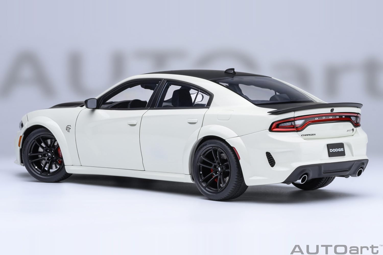 AUTOart SRT Hellcat Redeye Knuckle White with Matt Black Hood and Top 1/18 Model Car 71751