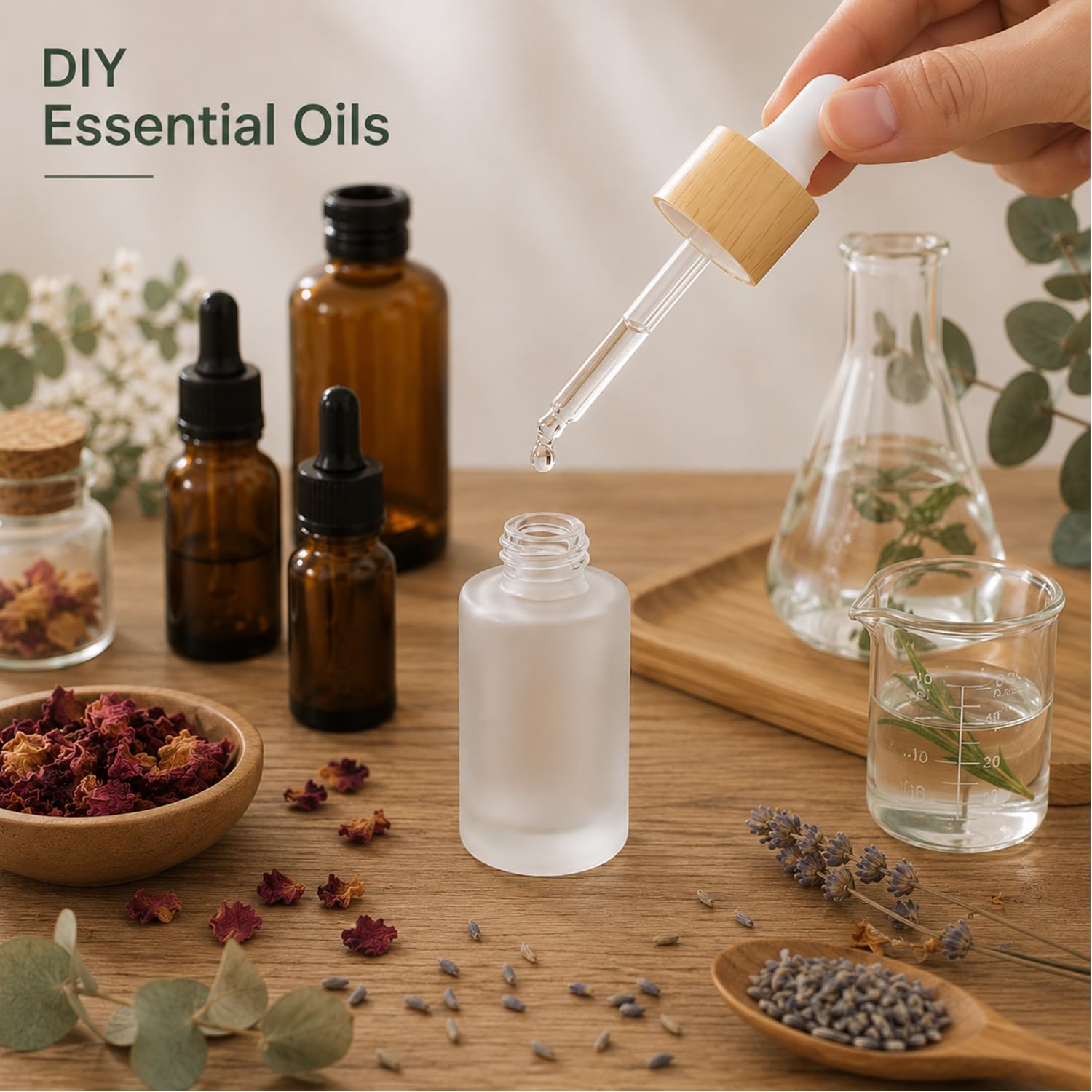 Lot de 12 flacons compte-gouttes en verre dépoli de 30 ml pour huiles essentielles avec bouchons en bois vides avec couvercles en bois pour voyage, maison, magasin