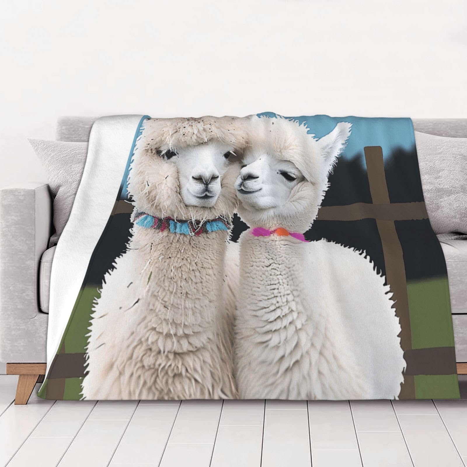 AUBKFELD Cute Alpacas Printed Flannel Blanket 150x125 CM, Soft & Warm Throw Blanket for Sofa/Couch/Bed/Car, Gifts for Audlts Women Men