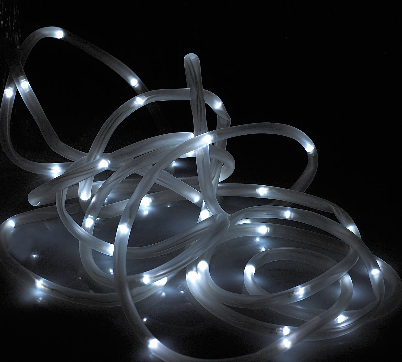 Lunartec LED-Solarschlauch: 3er-Set Solar-Lichtschläuche mit je 50 weißen LEDs, je 5 m (Solarlichterschlauch, Solar Lichtschlauch für außen)