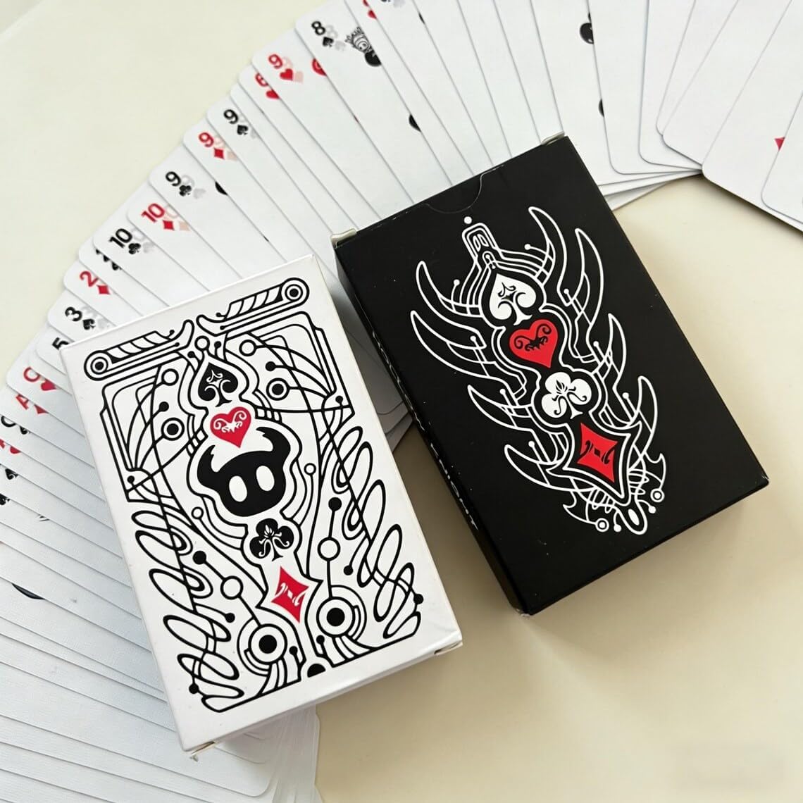 Hollow Knight Poker Cards (6x9cm), Black and White Design, Game Night Gift, Designed Hollow Knight Playing Cards (54 Pieces)