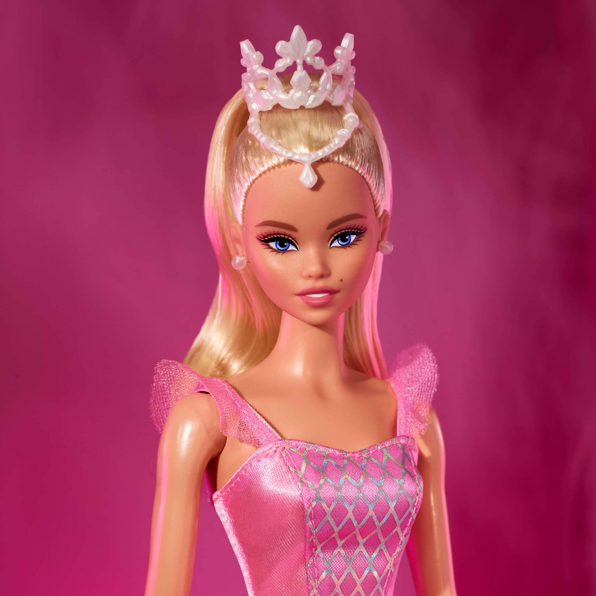 Barbie Signature Ballet Wishes Muñeca rubia con tutú rosa