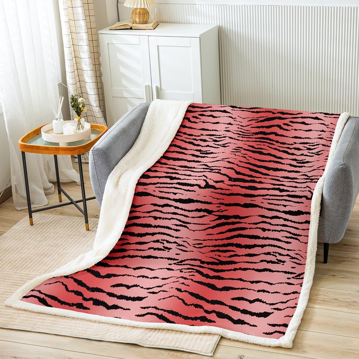 Homemissing Girls Zebra Stripes Sherpa Blanket Safari Animal Print Fleece Throw Blanket Wildlife Plush Blanket for Bed Sofa Couch for Kids Boys Girls Boho Fuzzy Blanket Queen 90x90Inch