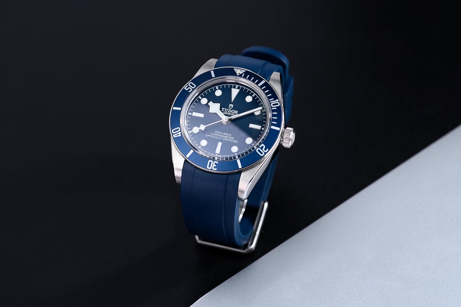 チューダー 純正 BB58用 ブルー“ソフトタッチ”ストラップ 新品・未使用 チューダー 純正 BB58用 ブルー“ソフトタッチ”ストラップ 新品