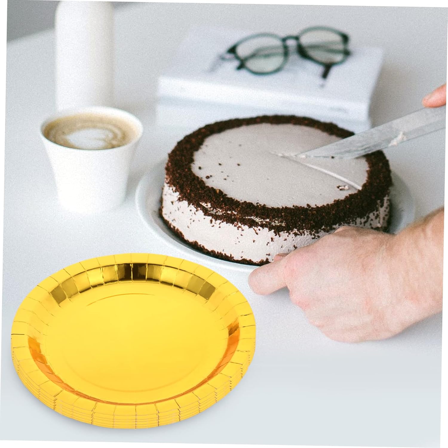 ORFOFE 30pcs Foil Disposable Dessert Plates Convenient Party Dishes for Birthdays Picnics and Festivals Safe Material for Events