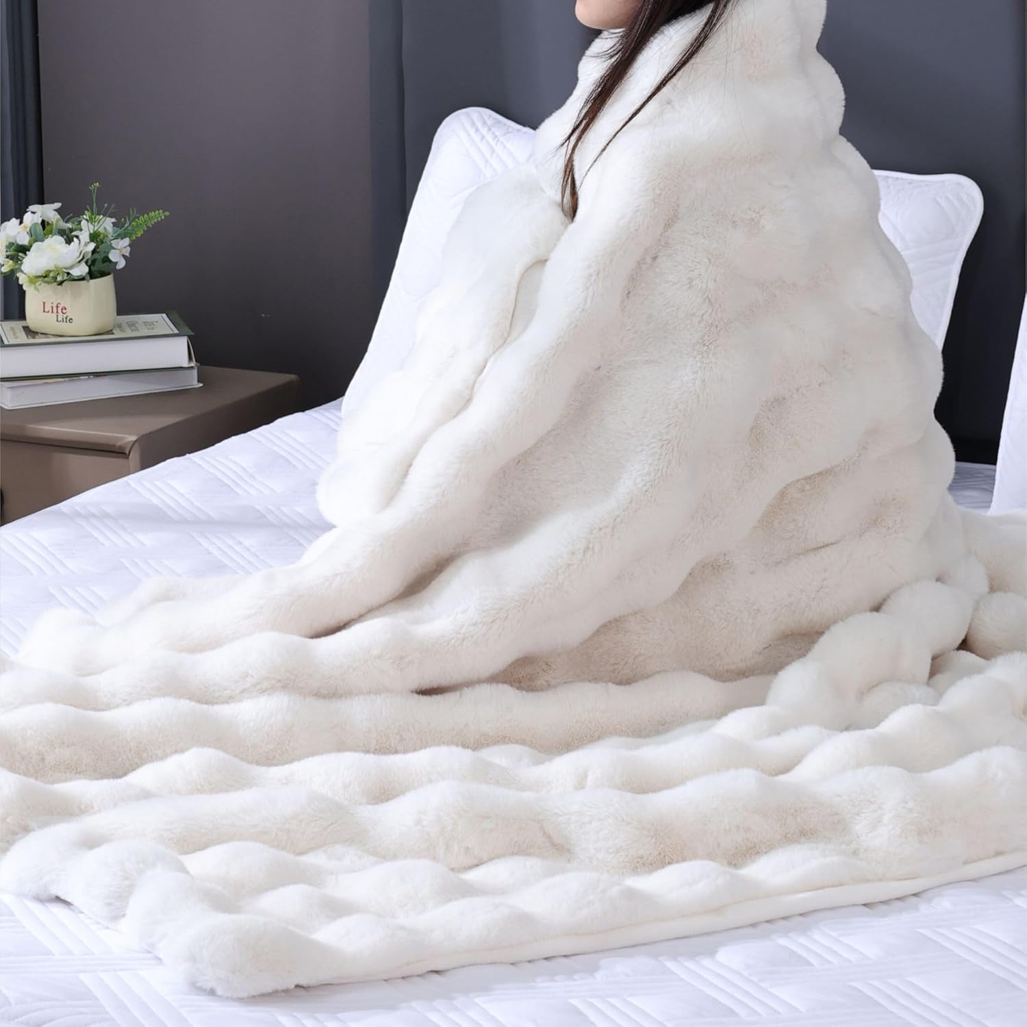 Fluffy Fuzzy Cozy Faux Fur Throw Blanket for Living Room Couch Cream Beige Bubble 60X80 Throw Blanket for Apartment Bed Gift Office Decorative Blanket Decor 860 GSM - Image 5