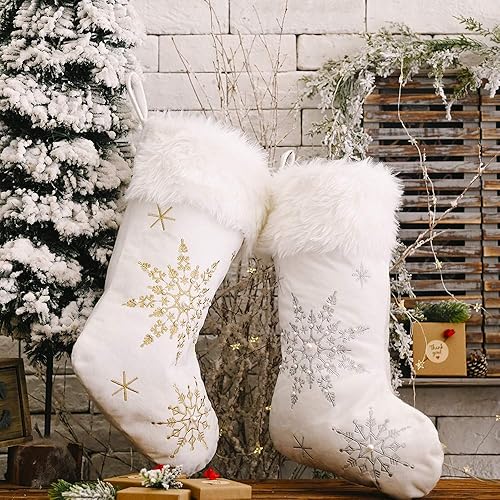 Miniatura 5 de Comfy Hour Let It Snow Collection - Calcetines navideños de copos de nieve de invierno de 18 x 11 pulgadas, calcetines bordados de terciopelo suave,