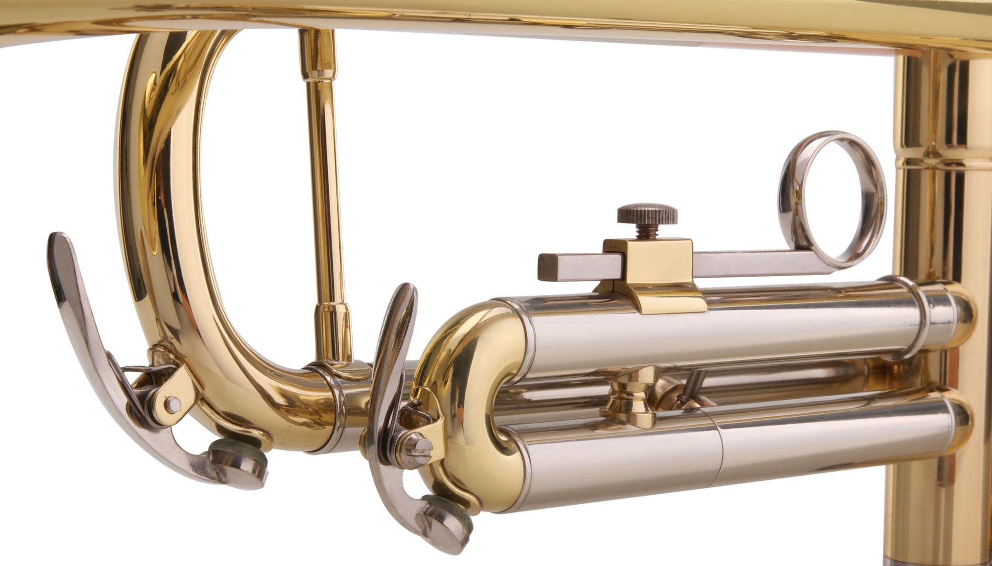 Classic Cantabile TR-39 Bb-Trompete (Schallbecher Messing 125 mm, Mundrohr Goldmessing, Stimmzug Neusilber)