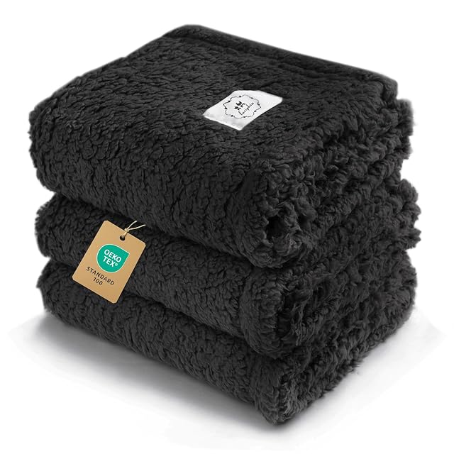 luciphia 3 Piezas Mantas Suaves para Perros Gatos Mascotas de Felpa Esponjosa Cálida Negro S (45 x 75 cm)