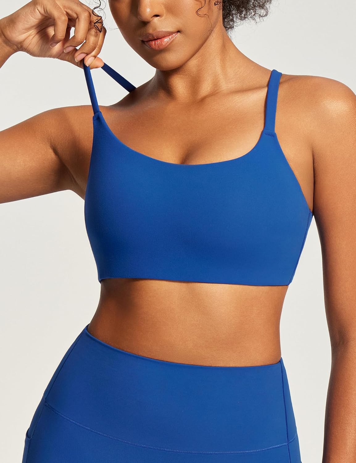 IUGA Sports Bras for Women Large Bust Sports Bras with Molded Cups Wireless Push Up High Impact Workout Yoga Gym Top