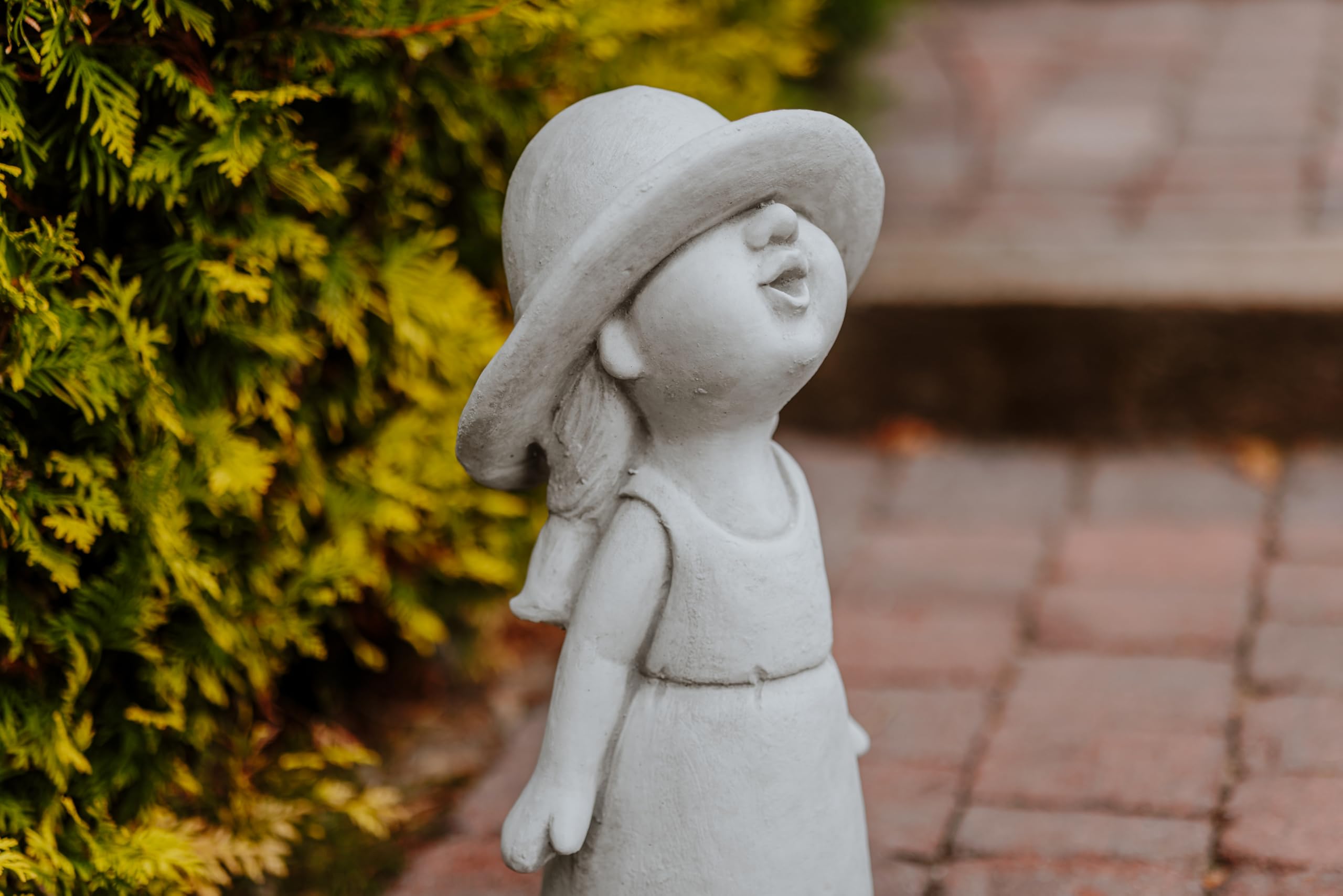 gartendekoparadies.de Mädchen Figur, Steinfigur H. 49 cm, 17 kg, Grau, frostsicher aus Steinguss für Außenbereich