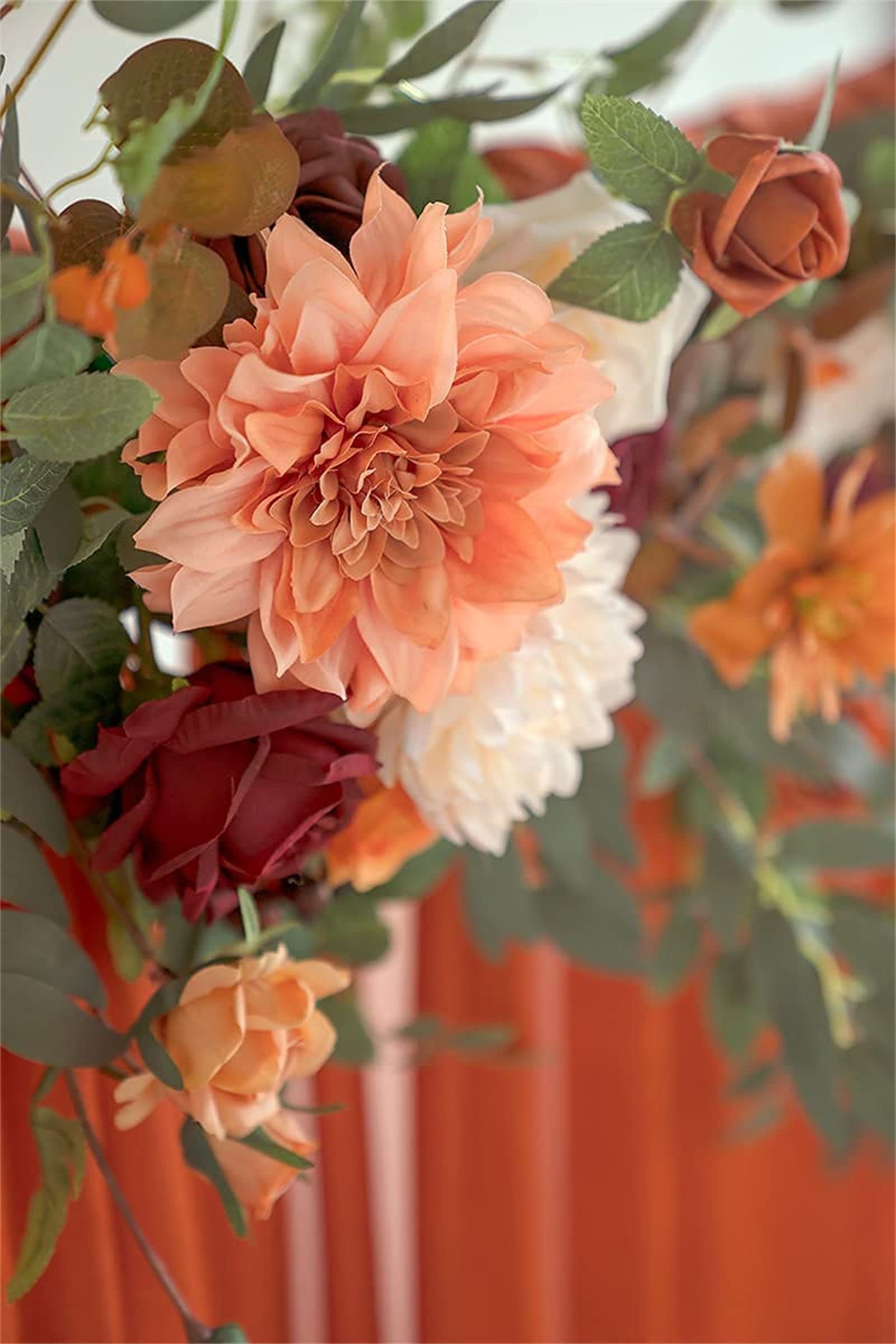 Künstliche Eukalyptus-Girlanden in Orange, romantische Hochzeitsbogen-Blumen im Boho-Stil, hängende Seidenranken-Hochzeitsgirlande mit grünen Blättern für Hochzeits-Party-Dekoration