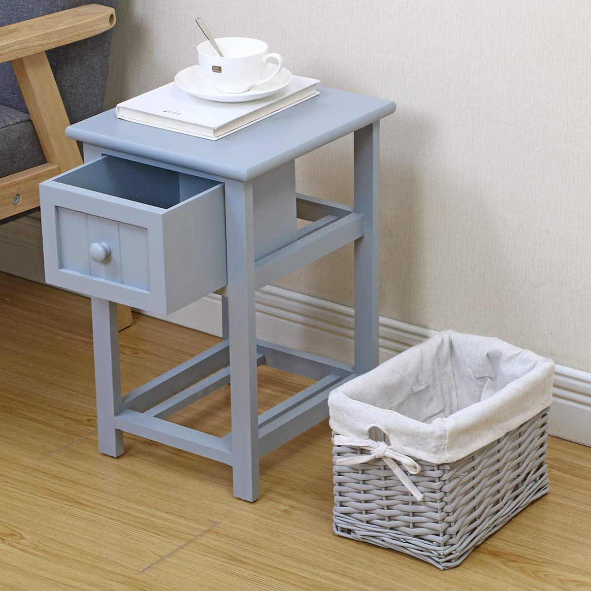 Small Bedside Table Set of 2, Retro Bedside Table with Wicker Basket