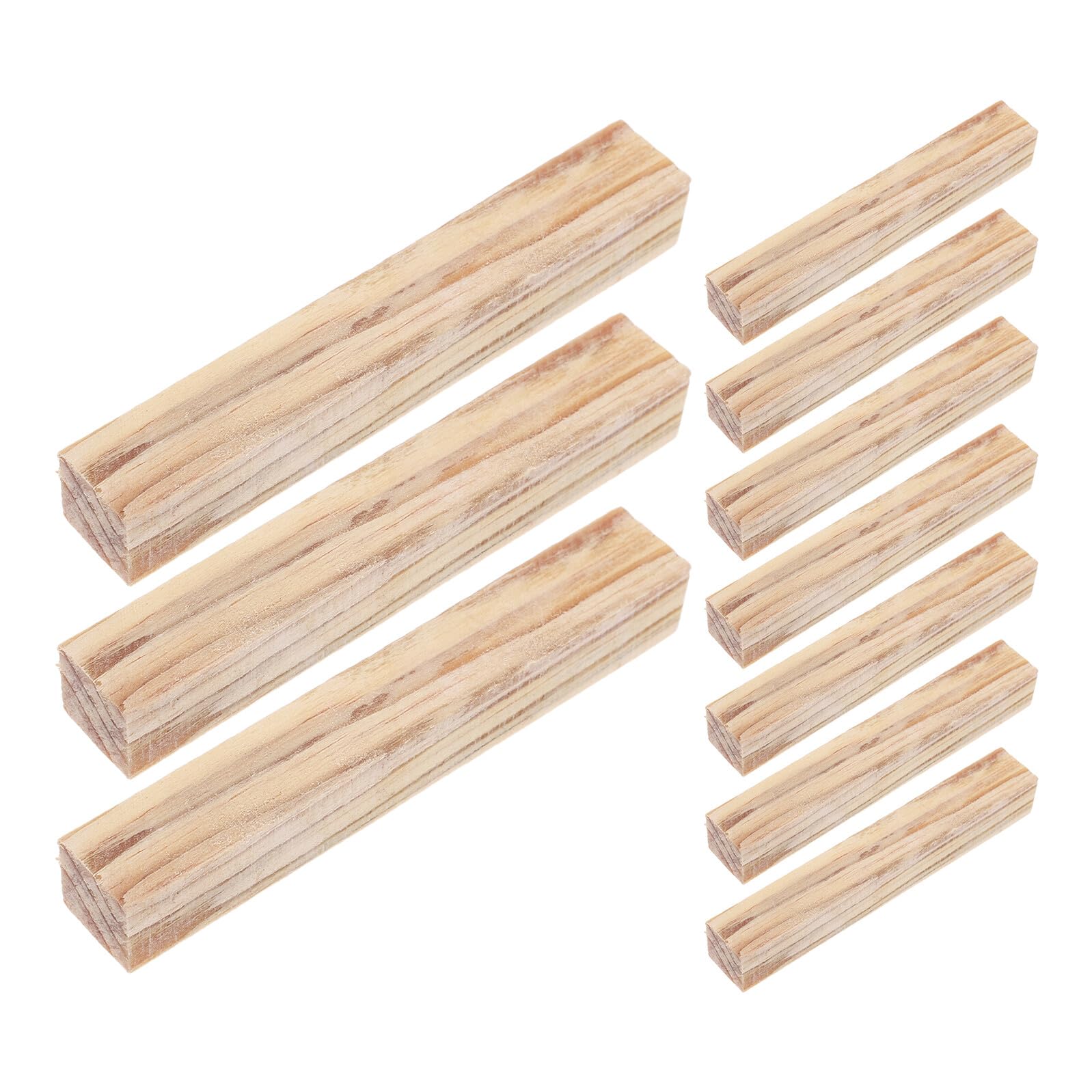 Fogatas de madera marrón activadas con iniciador de fuego para senderismo y cocina al aire libre