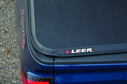 Miniatura 7 de LEER Latitude | Compatible con Toyota Tundra 2007-2021 con caja de 5.6 pies con riel, fácil de instalar, suave de tres pliegues cubierta Tonneau