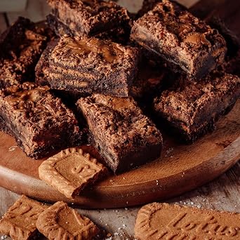 Wilfreds Biscoff® Brownies 12 Pack – Letterbox Brownies with Belgian Chocolate & Biscoff® Biscuits – Perfect Chocolate Gift for Birthdays, Thank You, Corporate Gifting & Home Treats (Plain No Sleeve)