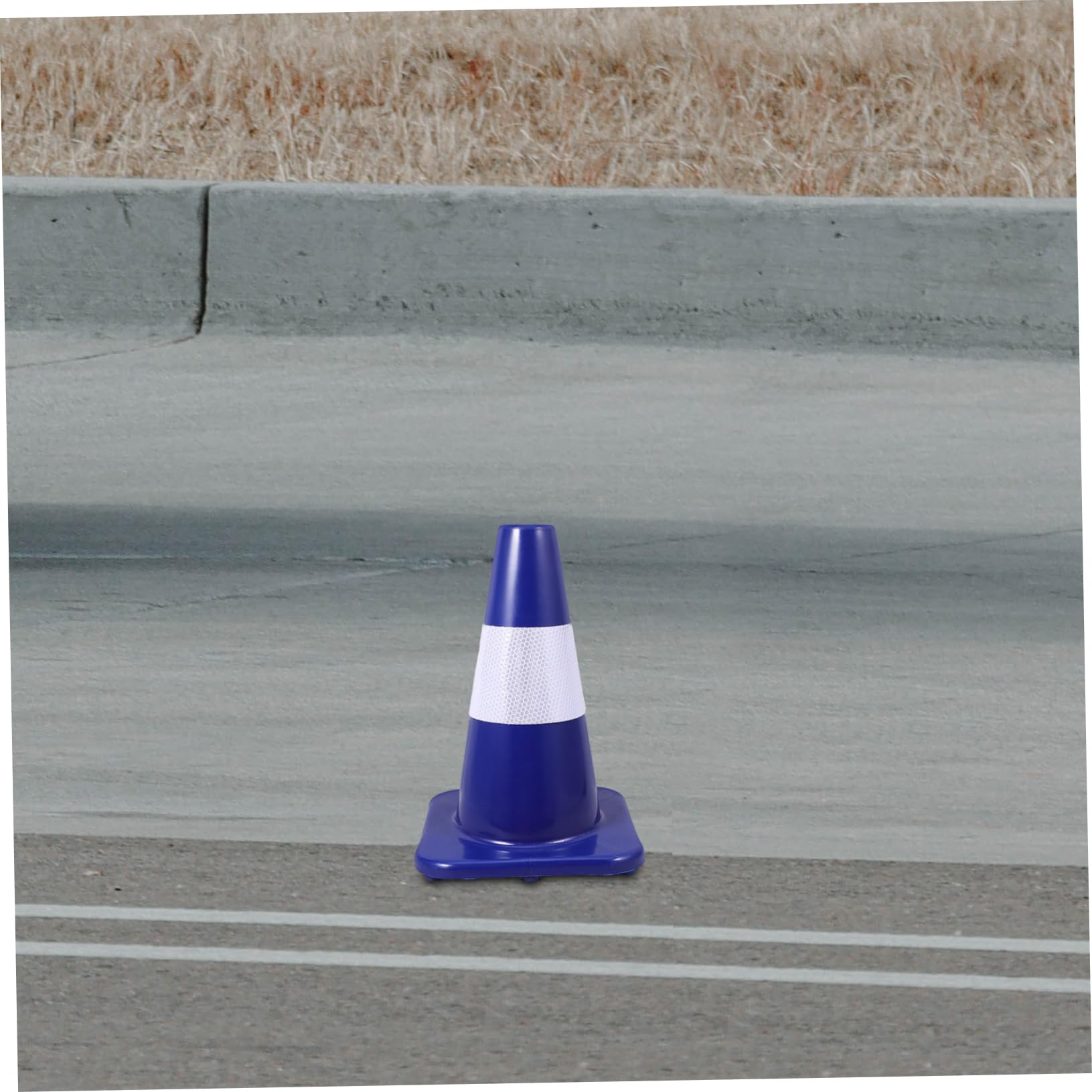 Alipis Cone di Plastica Riflettore Coni di Sicurezza in Pvc per Parcheggio Stradale Coni di Pericolo Ponderati per Strade Parcheggi e Campi Sportivi