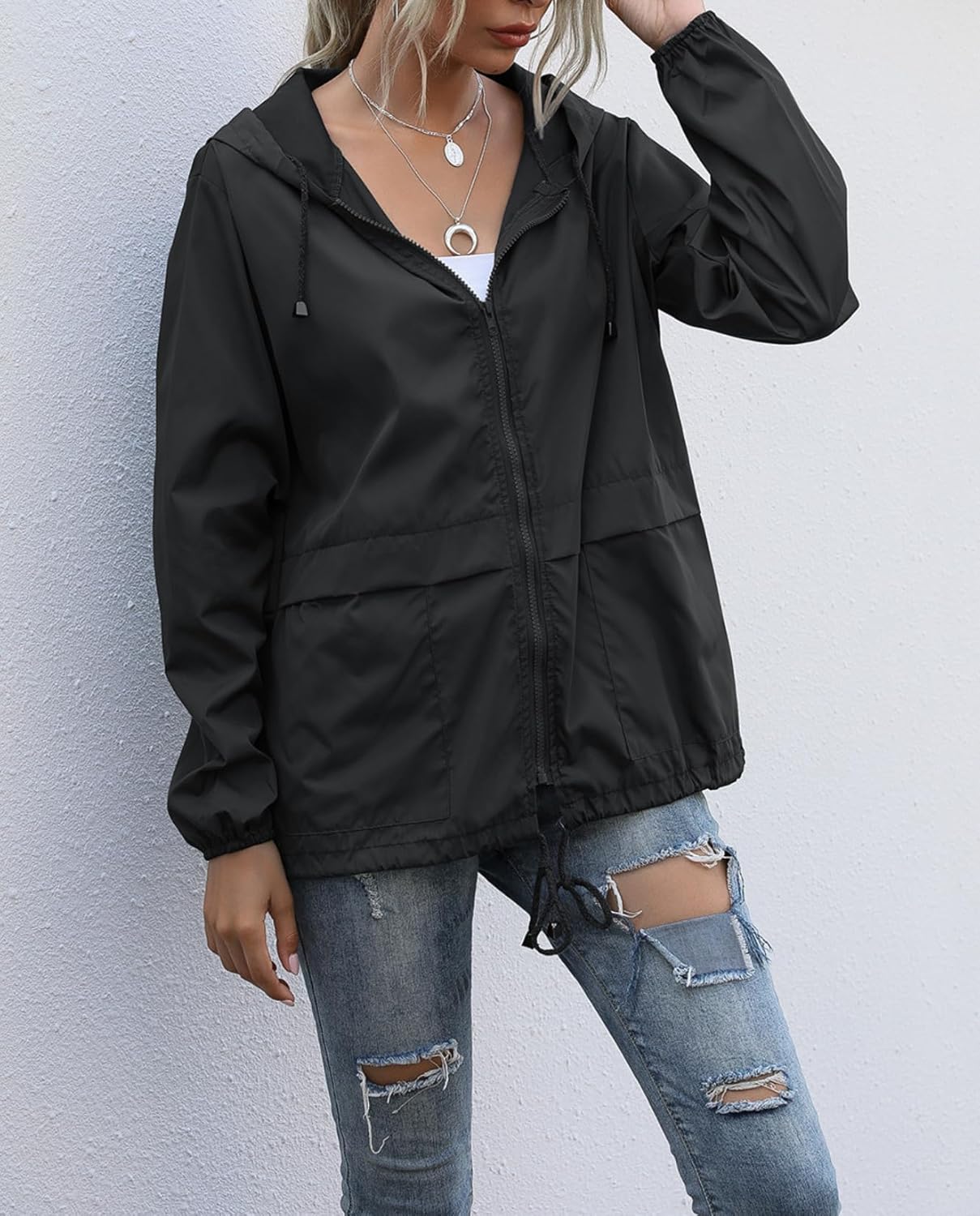 LIZALIG Women's Lightweight Waterproof Windbreaker Hooded with Pockets, Packable for Outdoor Adjustable Fit​