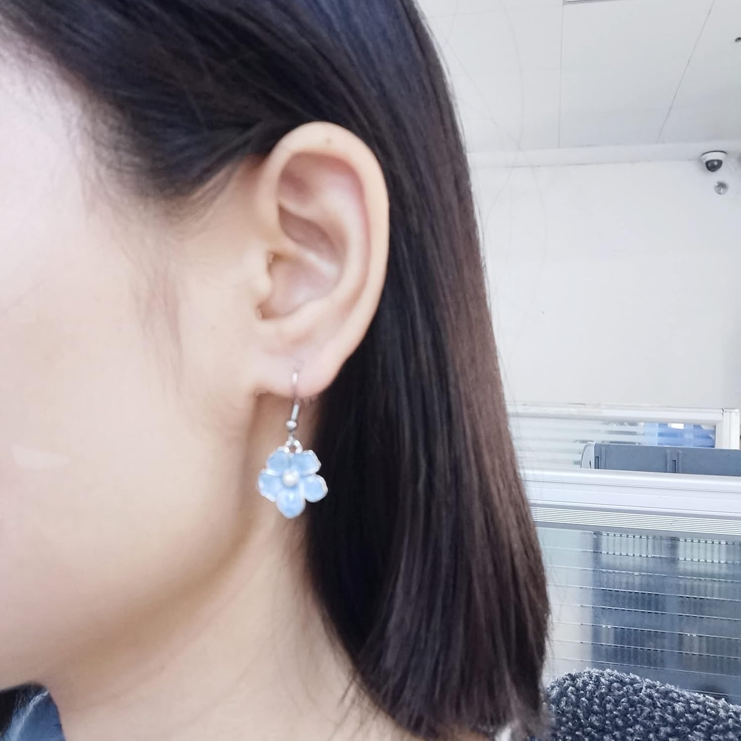 Tiny Myosotis Forget Me Not Flower Charm Dangle Earrings Wedding Gift 3 Tone (Purple Gold) - Image 5