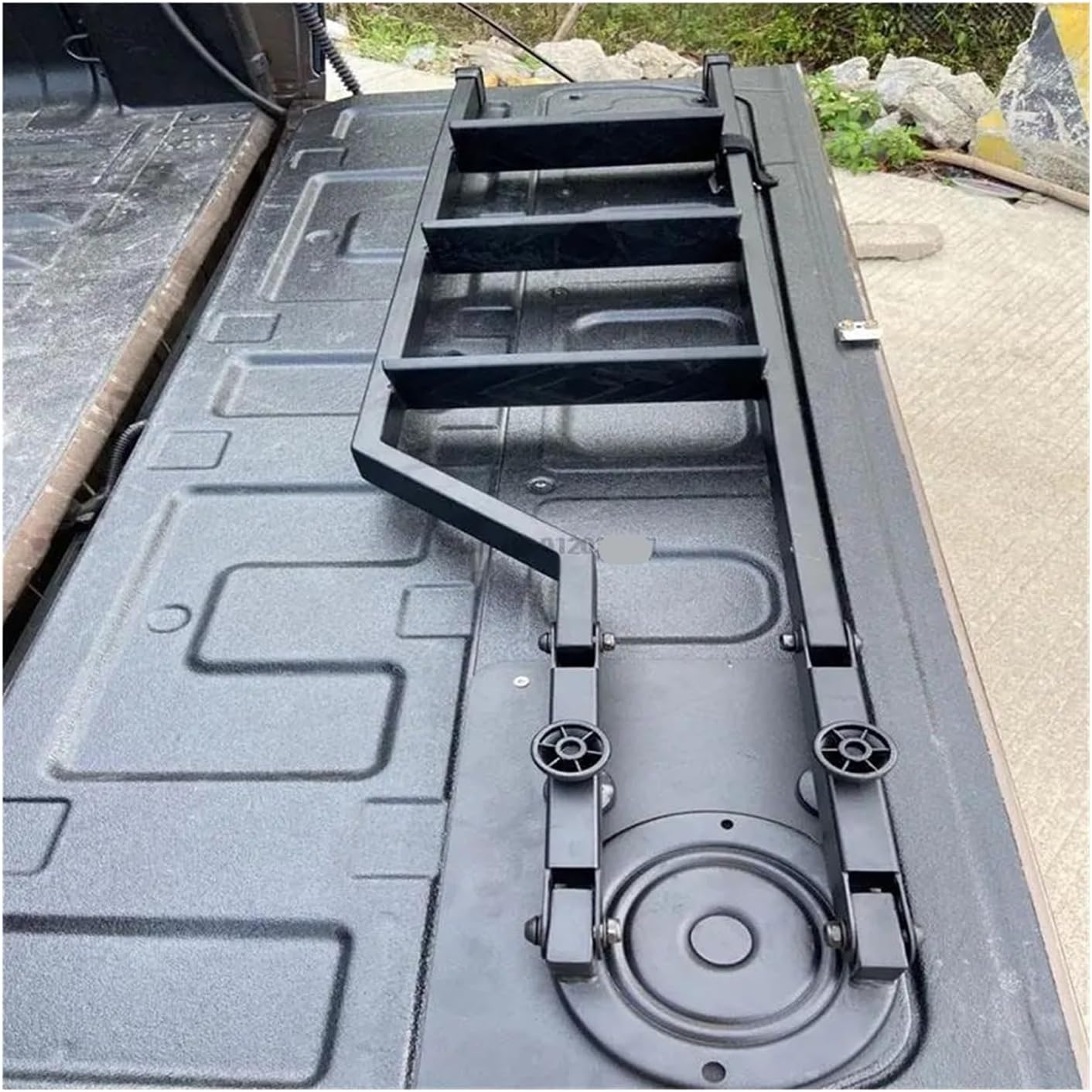 Universal Tailgate Ladder Compatible for Pickup Truck Car Rear Door Ladder Protective Frame Tailgate Folding Ladder Auxiliary Ladder