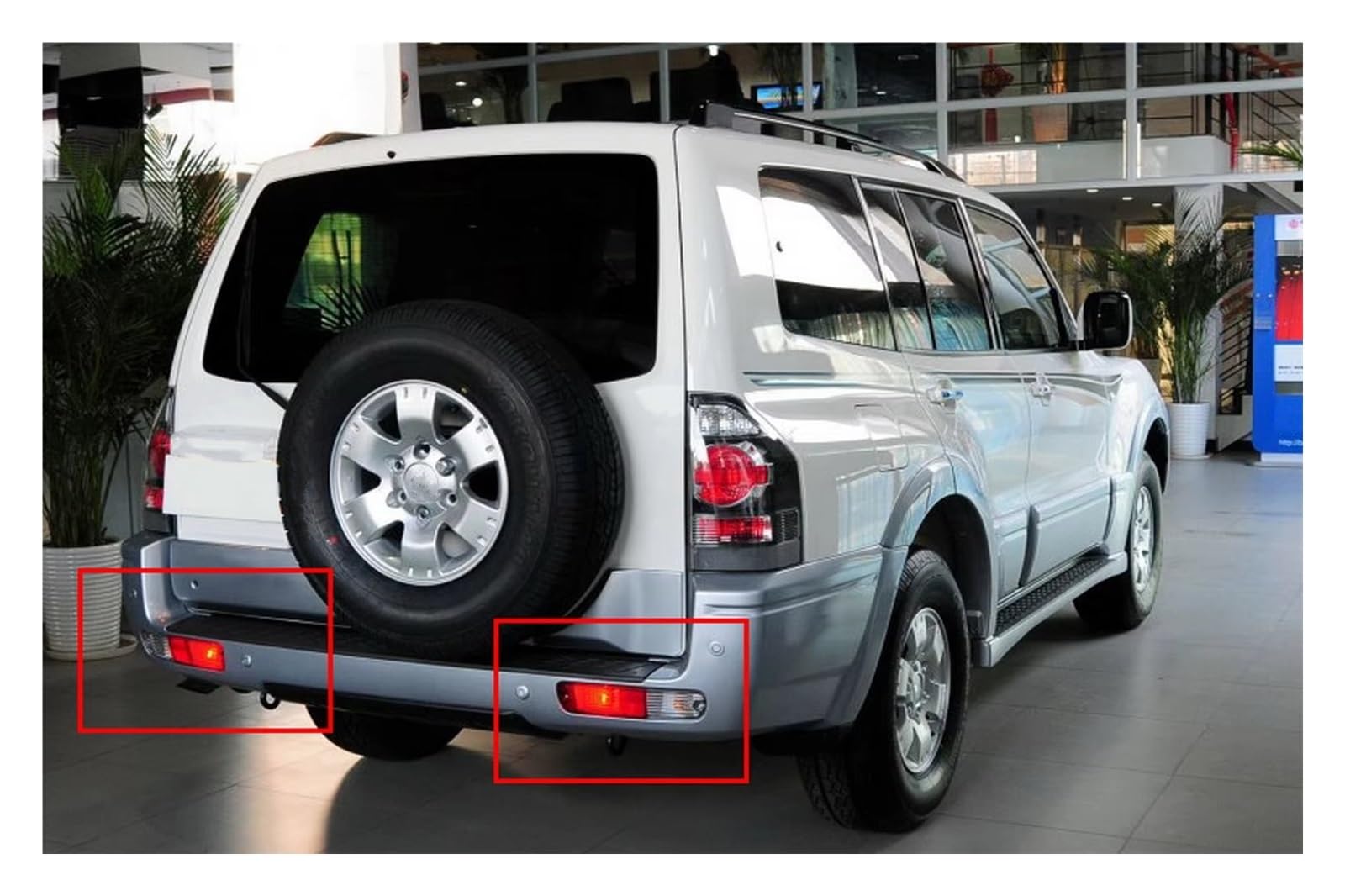 Freno Riflettore Posteriore Luce Per Mitsubishi Per Pajero Per Montero Per Shogun Per V73 V77 2002-2006 Paraurti Posteriore Riflettore Di Luce L & R