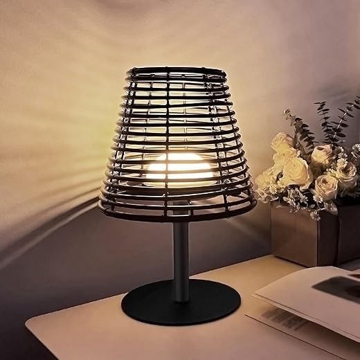 light to hope LED Tischlampe Kabellos Rattan Nachttischlampe Dimmbar 2700K Warmweiß IP44 Wasserdicht Akku Tischleuchte für Schlafzimmer, Garten, Esstisch, Balkon, Hotel