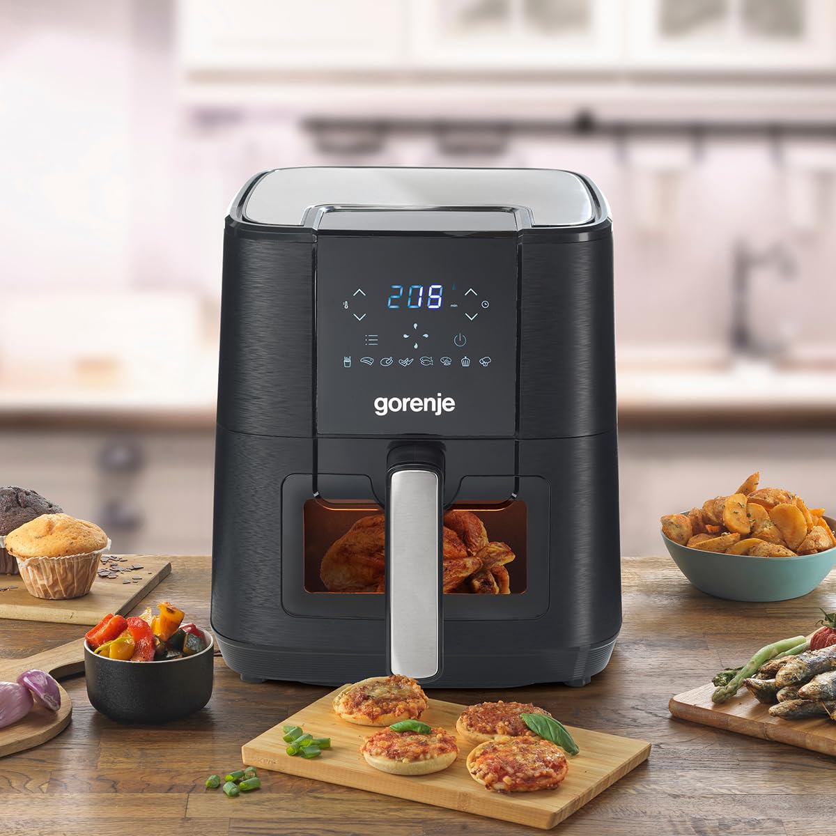 Gorenje AF1350DWB Heißluftfritteuse / 1.350 Watt/Korb 5,4 Liter mit Sichtfenst / 8 Automatik Programme/Antihaft-Beschichtung/LED Anzeige/B x H x T: 28 × 35,3 × 32,1 cm/Schwarz