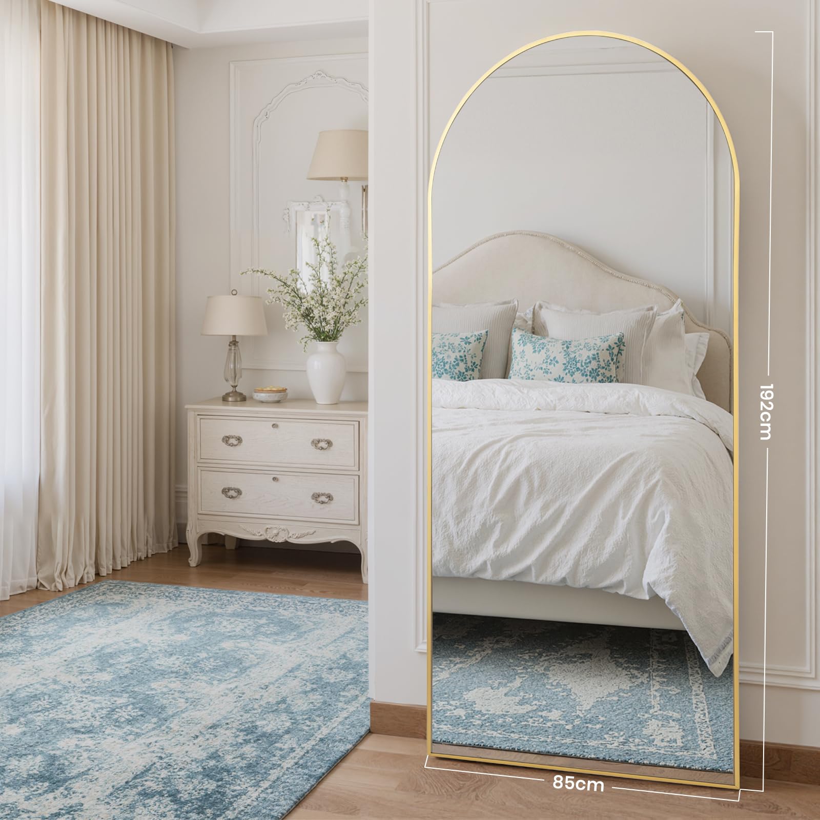 Reflix Espejo de cuerpo entero, 192 x 85 cm, espejo de pie curvado con soporte, marco de aleación de aluminio, postura de pie o apoyado para dormitorio, salón, dorado